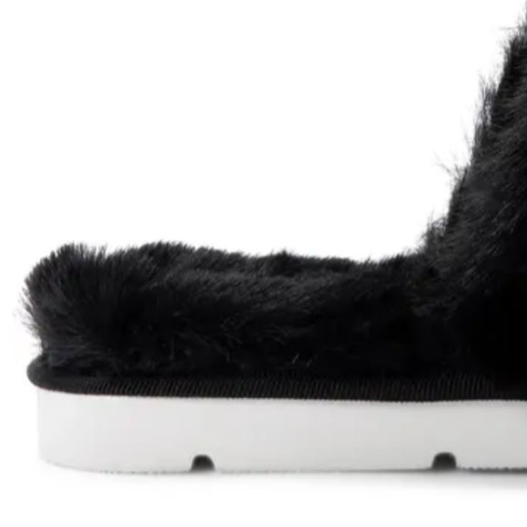 NEW Dolce Vita Women Puff Black Faux Fur Two Strap Slide Sandal Slippers - Picture 7 of 9